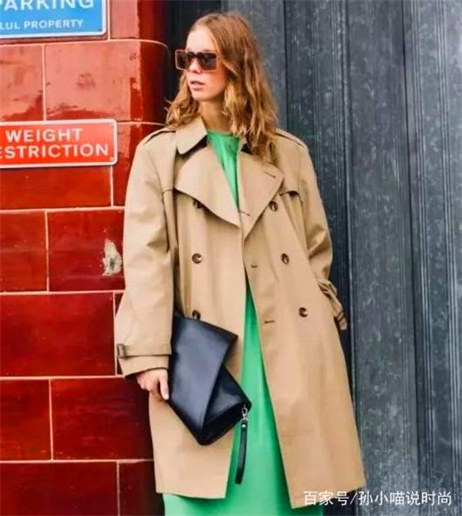 選對大衣顏色很重要，第二種顏色百搭又顯高級！